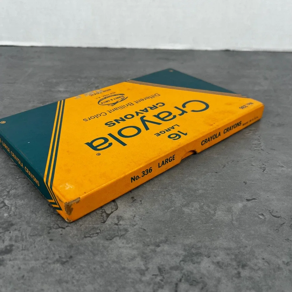 VTG 1940s-50s Crayola 16 Large Crayons No 336 Binney & Smith Different Brilliant